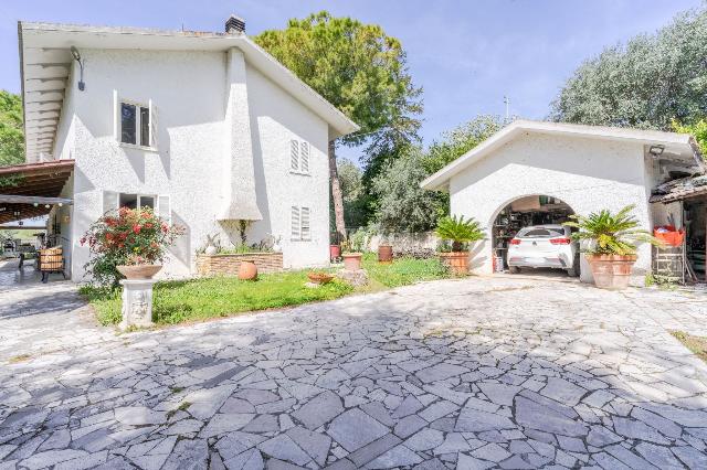 Casa indipendente in Contrada San Savino 6/B, Civitanova Marche - Foto 1