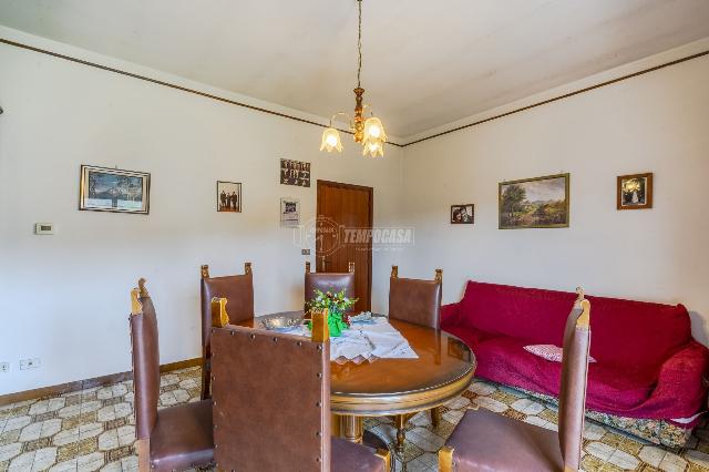 4-room flat in {3}, - Photo 1