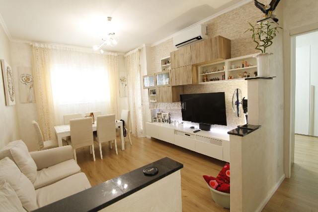 3-room flat in Via Ovidio 14, Cologno Monzese - Photo 1