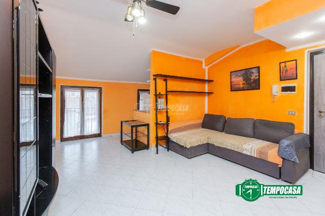 2-room flat in Via Eugenio Cantoni 41, Castellanza - Photo 1