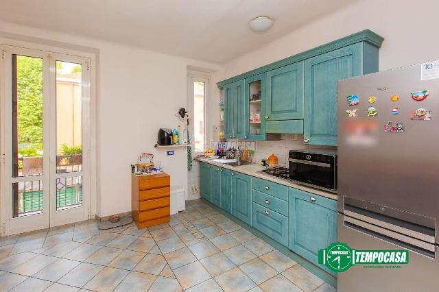 Vierzimmerwohnung in Via Salvo d'Acquisto 3, Castellanza - Foto 1