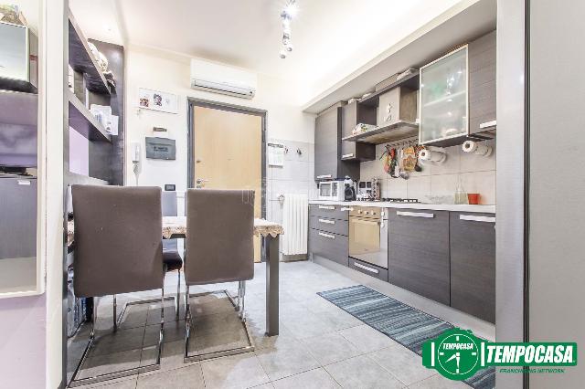 2-room flat in Via Vincenzo Bellini 4, Rescaldina - Photo 1