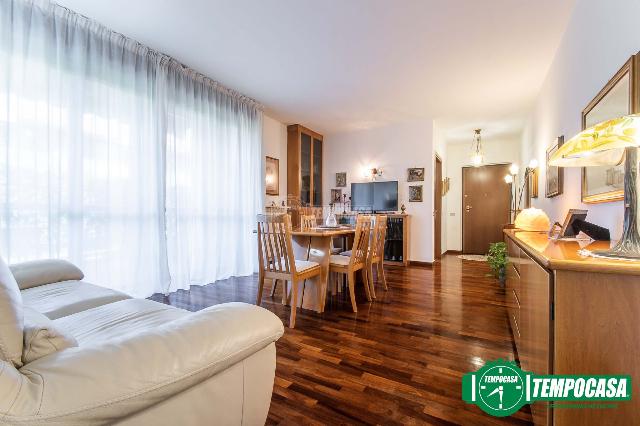 3-room flat in Via Montello 53, Rescaldina - Photo 1