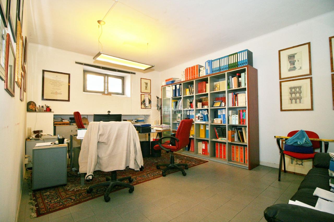 Ufficio in vendita a Ancona