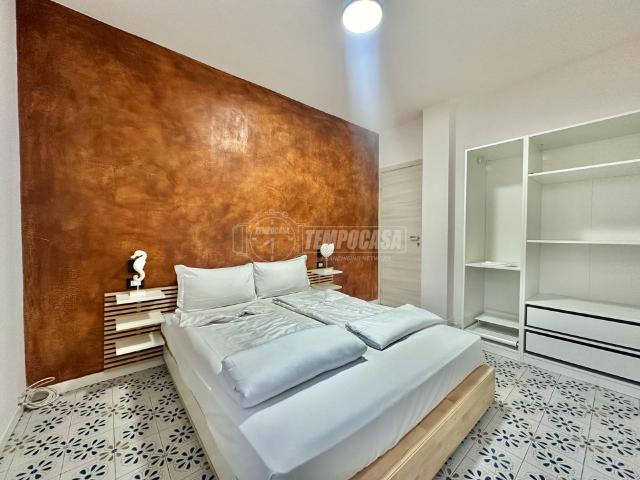 2-room flat in {3}, - Photo 1