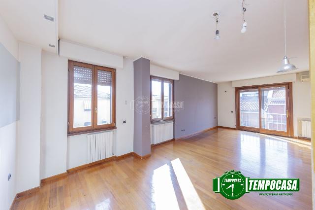 3-room flat in Via Francesco De Rosa, Pero - Photo 1