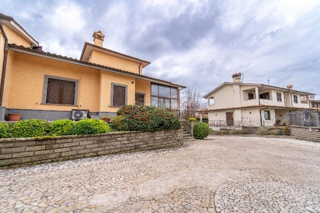 Villa in Via Domenico Cimarosa, Viterbo - Foto 1