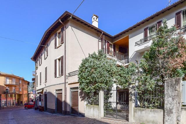 4-room flat in Via Meda, Canzo - Photo 1