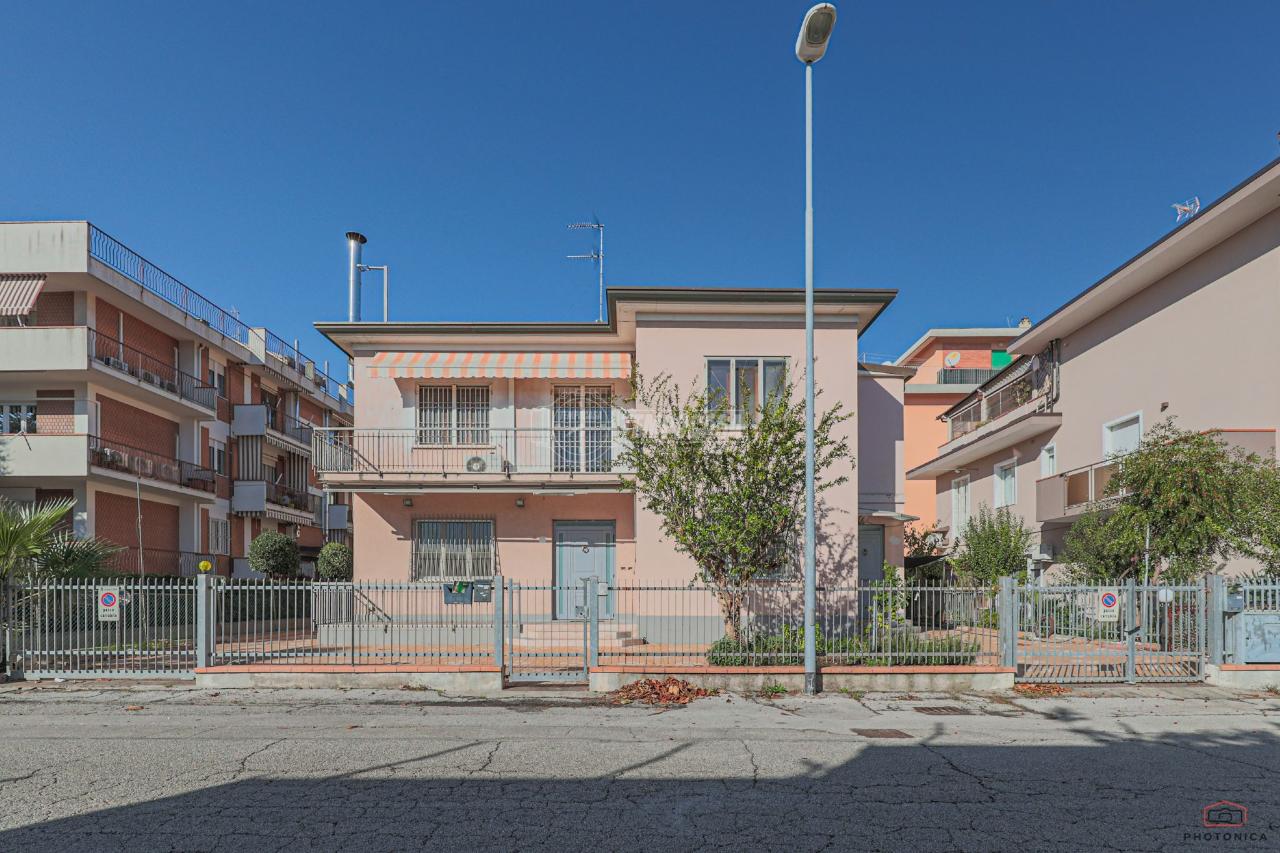 Villa a schiera in vendita a Rimini