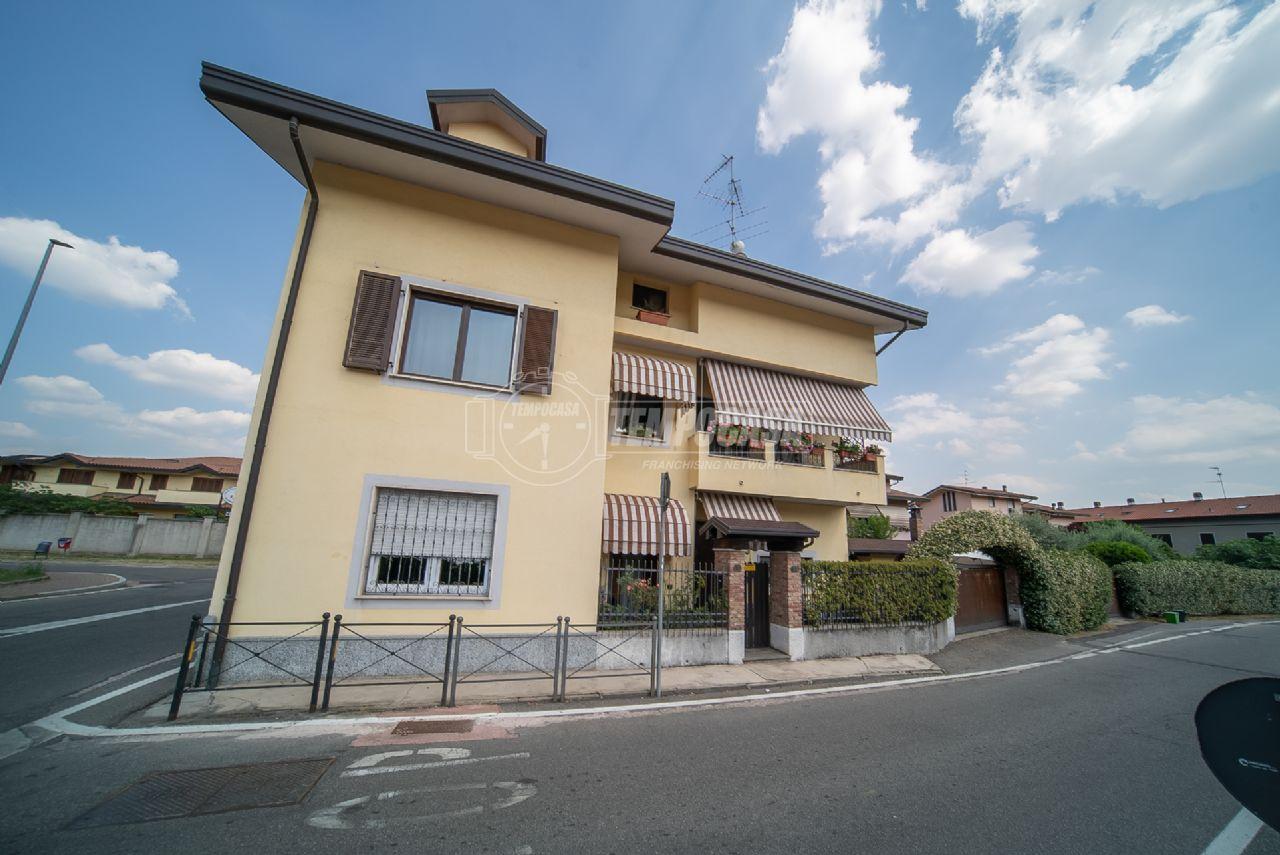 Villa a schiera in vendita a Cavaria Con Premezzo