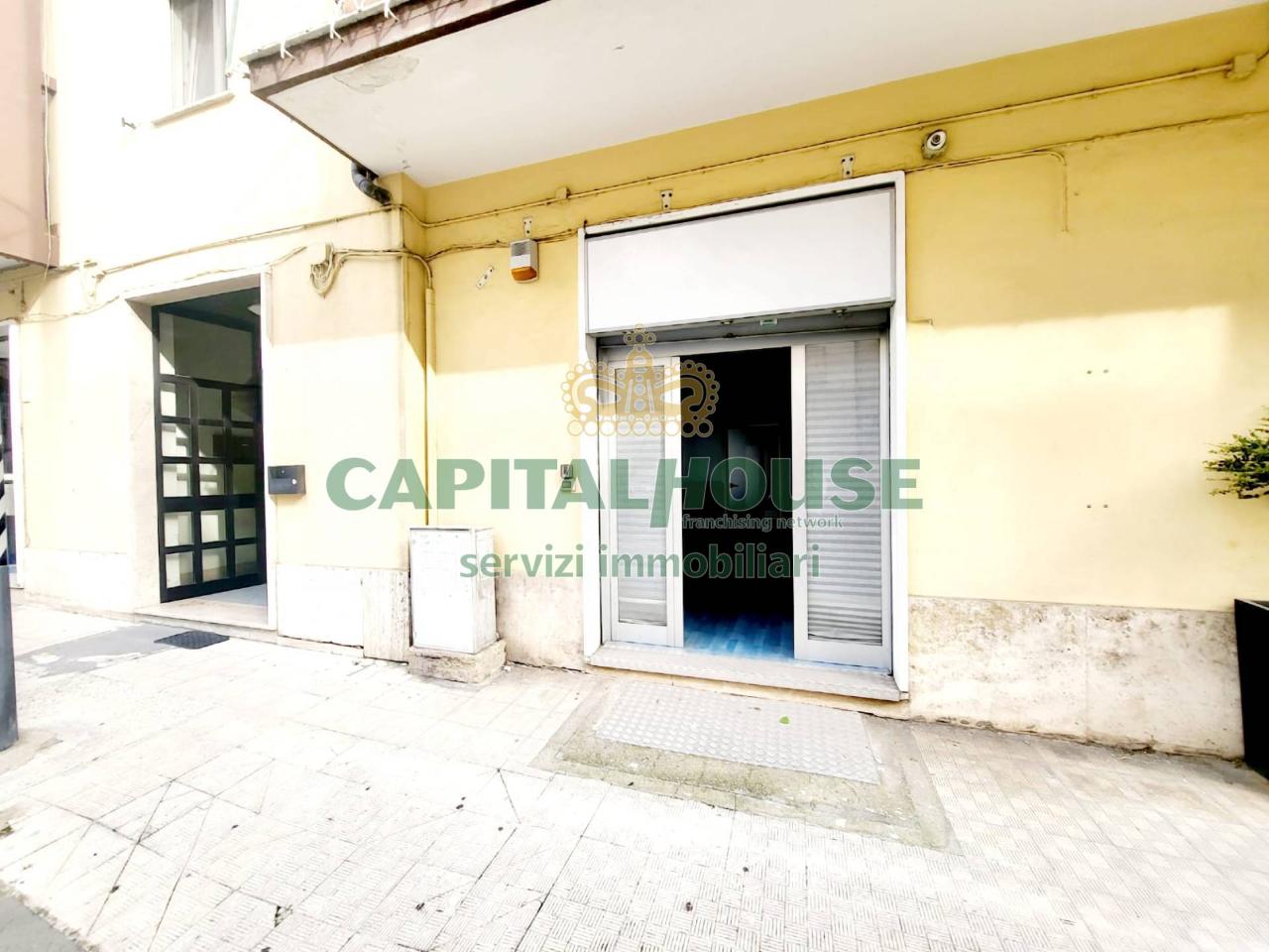 Negozio in Via Guarini, Avellino, {3} - Foto 2