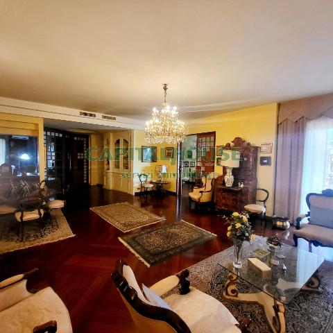 main gallery real estate image