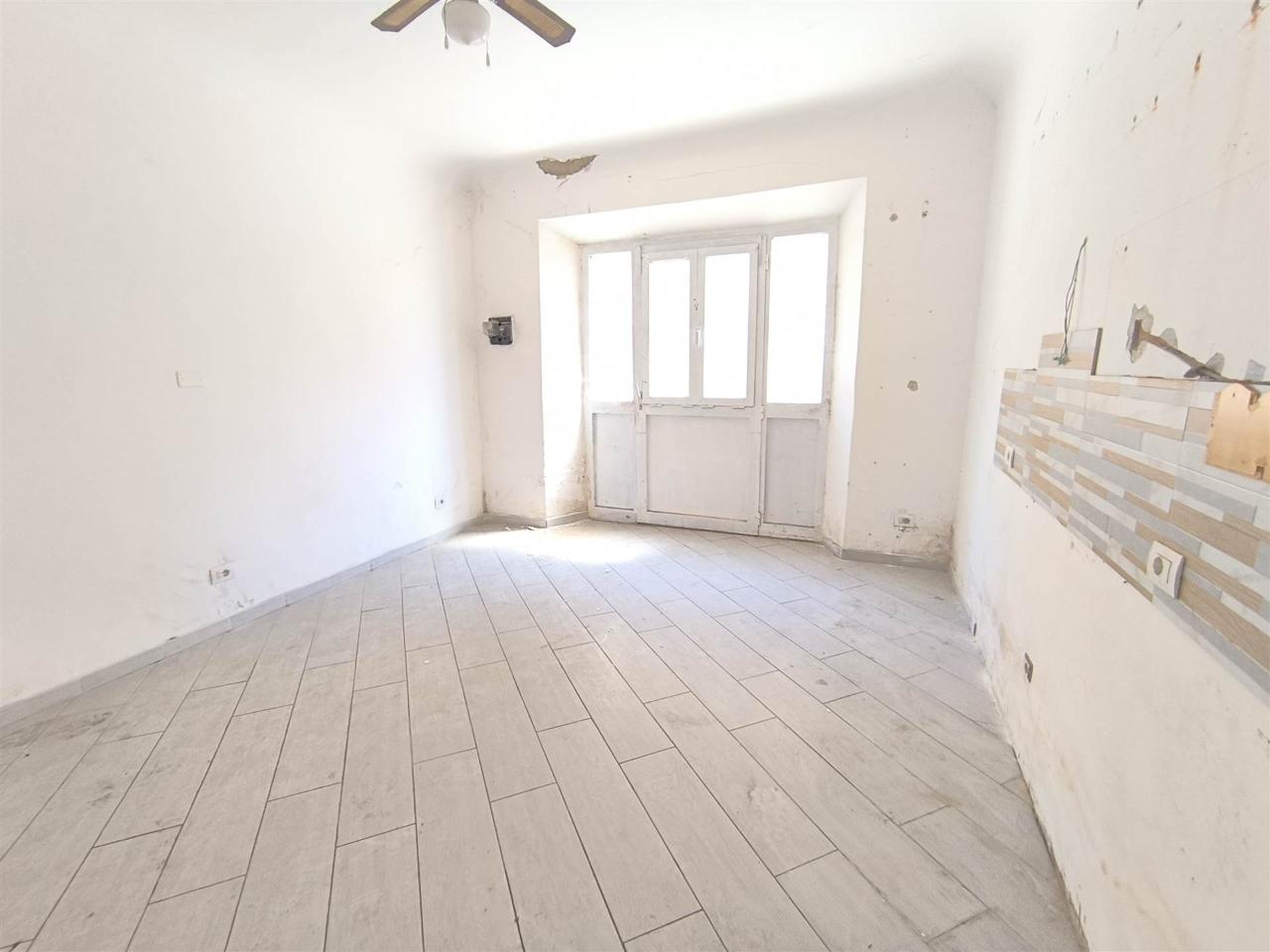 Laboratorio in , Firenze, {3} - Foto 1