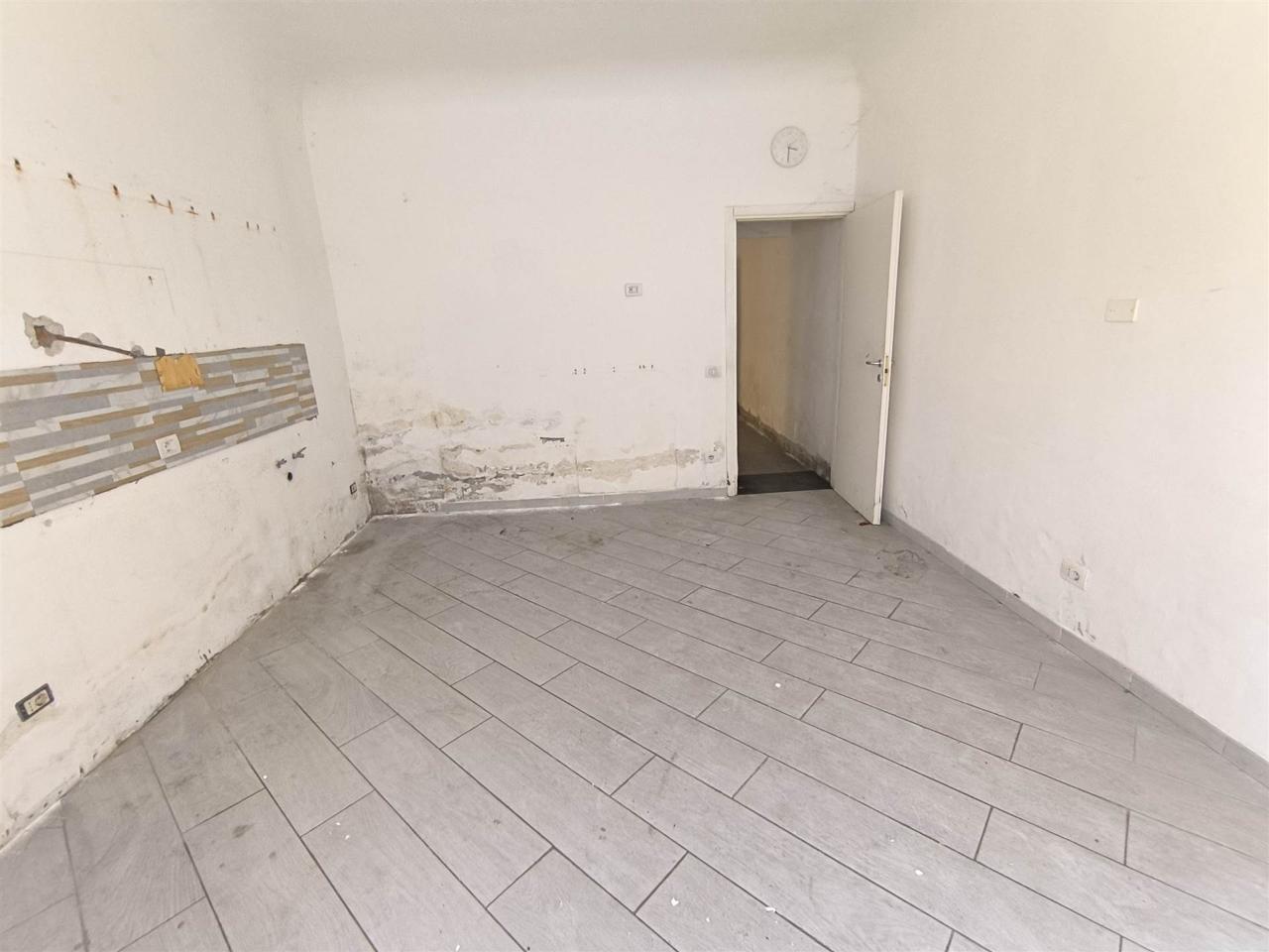 Laboratorio in , Firenze, {3} - Foto 2