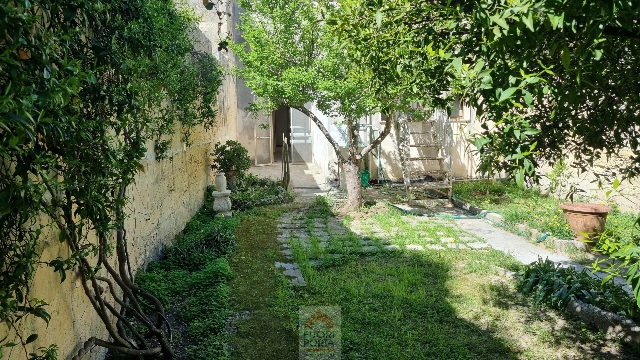 Detached house in {3}, Via Caprarica 13 - Photo 1