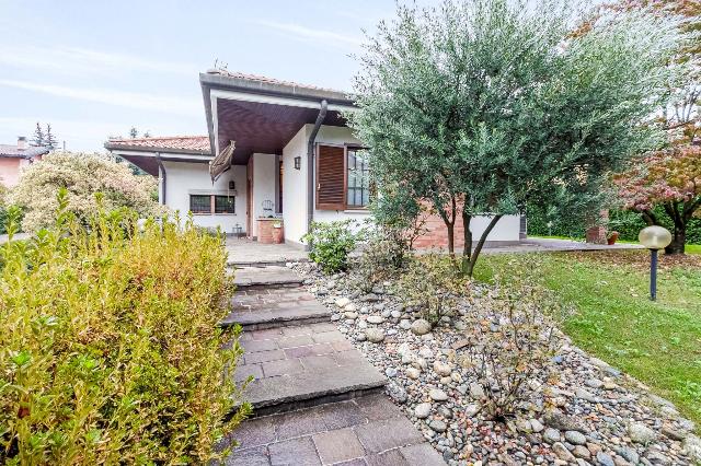 Villa in Via Varese, Gallarate - Foto 1