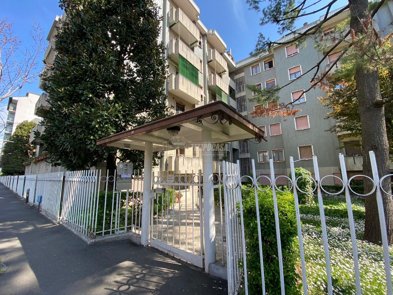 Magazzino in Via XXV Aprile 16, Bresso - Foto 1