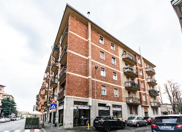 2-room flat in Via Stelvio 1, Cormano - Photo 1