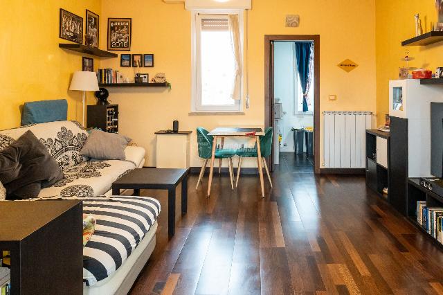 2-room flat in Via Cesare Acquati 11, Cormano - Photo 1