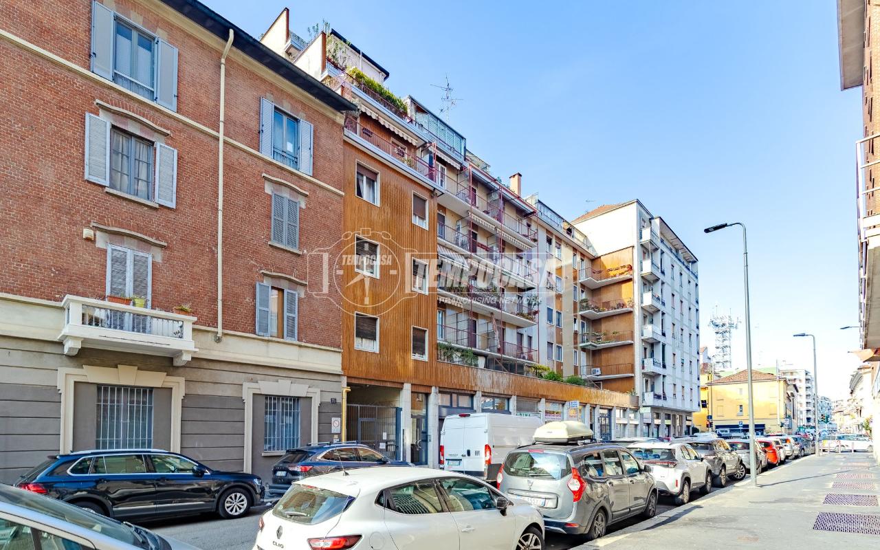 Magazzino in Via Bessarione 16/Uniti, Milano, {3} - Foto 1