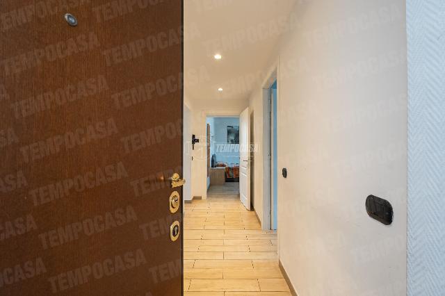 3-room flat in Via Comina, Seregno - Photo 1