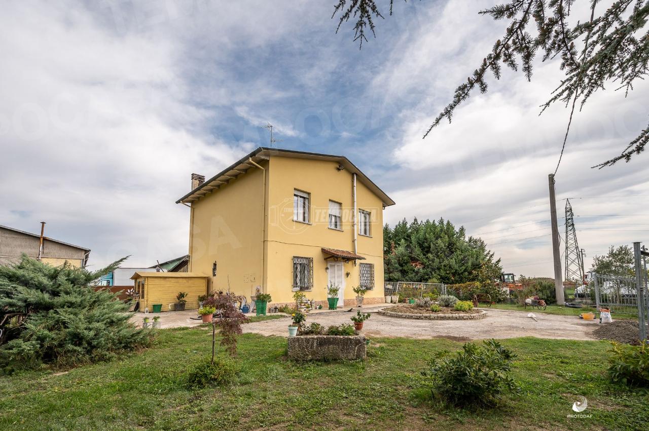Villa in vendita a San Pietro In Casale