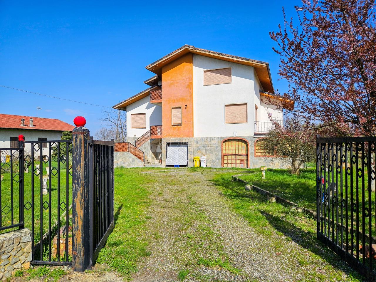 Villa in vendita a Carpeneto