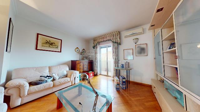 3-room flat in {3}, Viale Gennaro Trisorio-Liuzzi - Photo 1