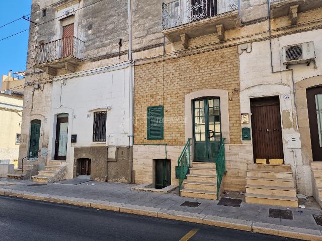 Zweizimmerwohnung in Via Umberto I, Bari - Foto 1