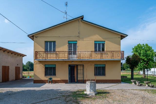 Casa indipendente in Via Calcina Vecchia, San Matteo della Decima 11, San Giovanni in Persiceto - Foto 1