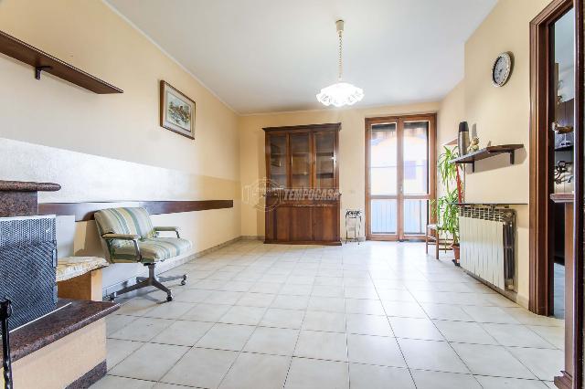 3-room flat, Locate Varesino - Photo 1