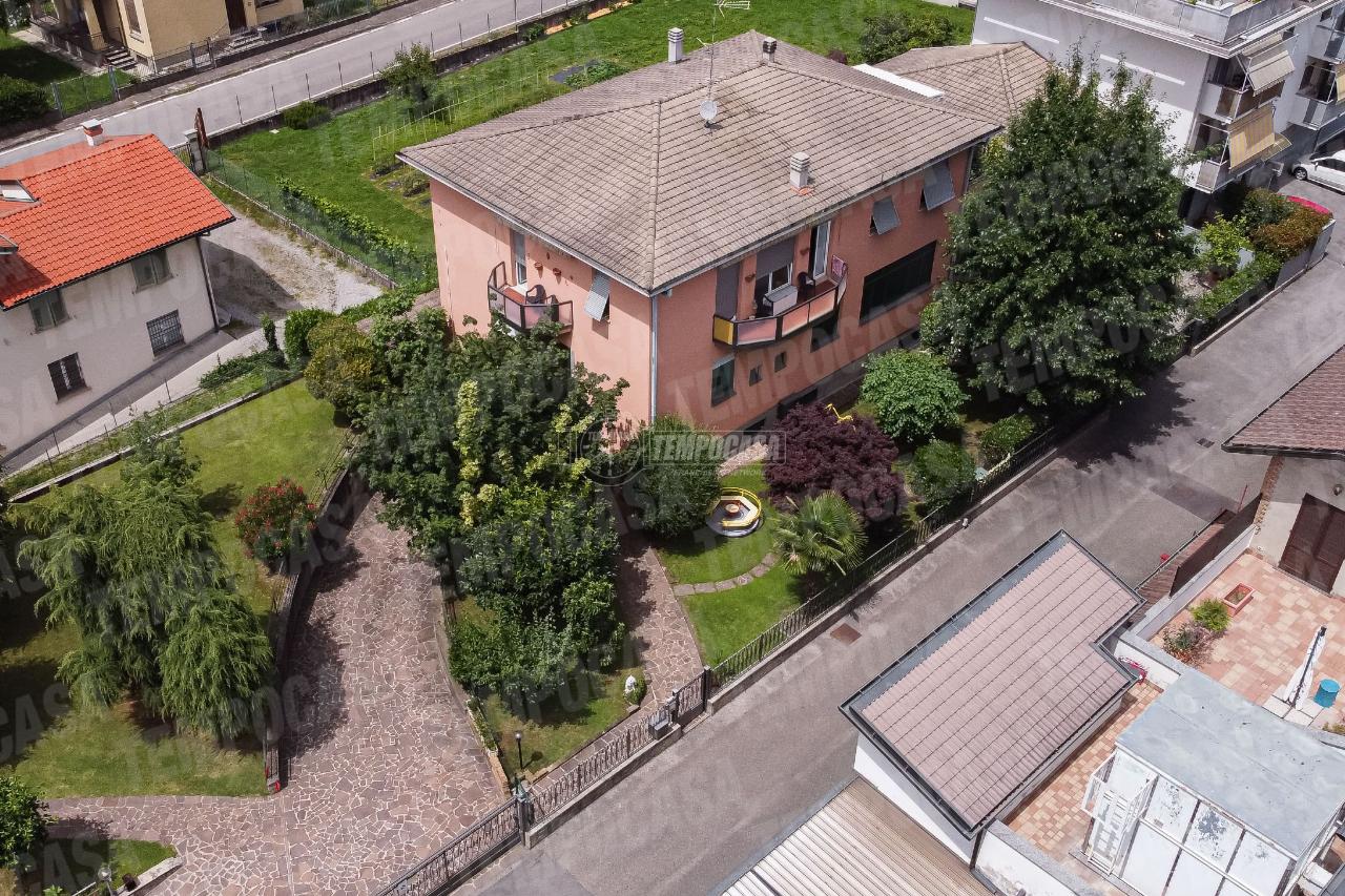 Villa a schiera in vendita a Mariano Comense