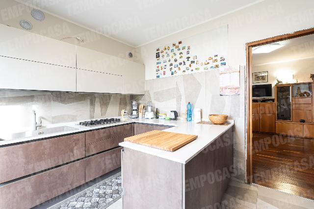 4-room flat, Mariano Comense - Photo 1