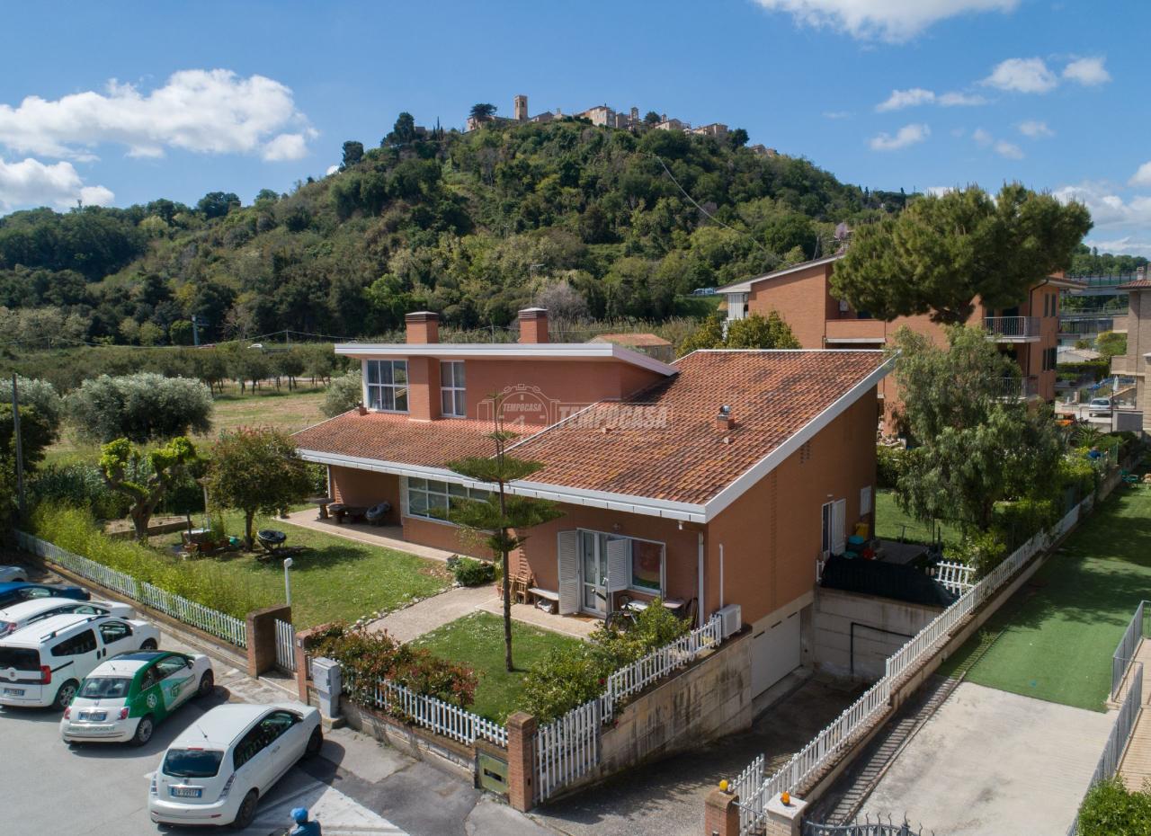 Villa in vendita a Fermo