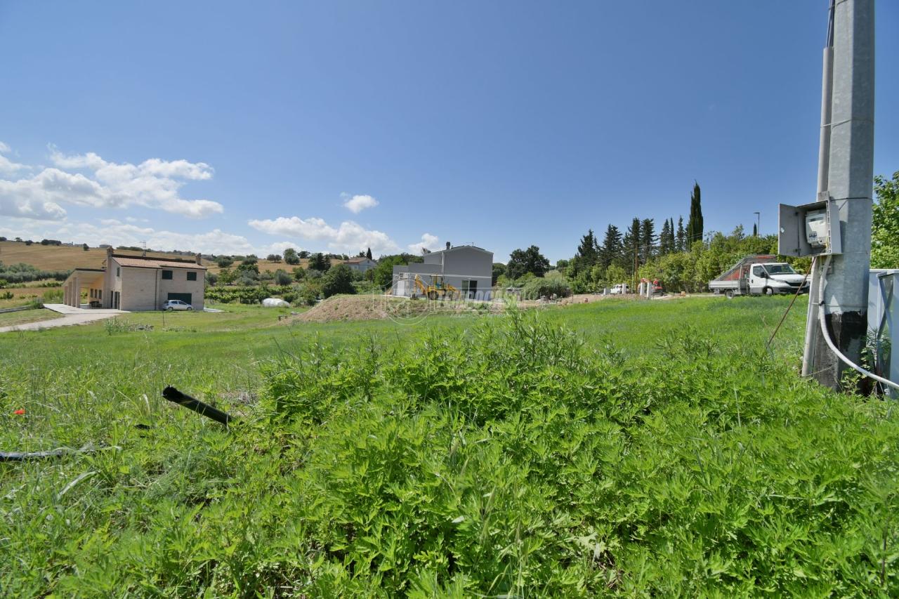 Terreno edificabile in vendita a Sant'Elpidio A Mare