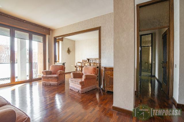 3-room flat in {3}, Via Monte Bianco 15 - Photo 1