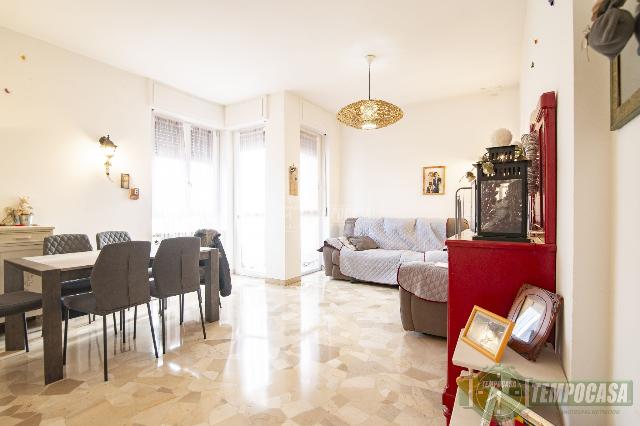 3-room flat in Via Luciano Manara 48, Monza - Photo 1