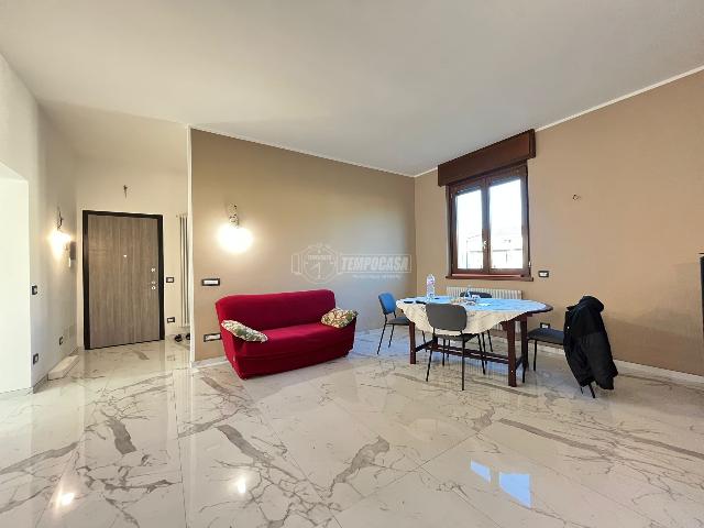 Villa in Via Alcide De Gasperi 50, Casatenovo - Foto 1