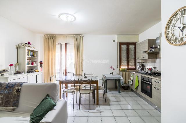 2-room flat in Via Giovanni Verga 12, Civitanova Marche - Photo 1