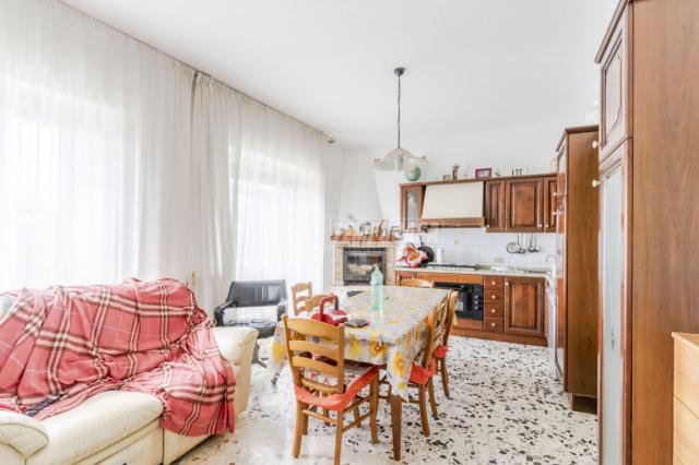 Vierzimmerwohnung in Via Elpidiense Sud 243, Montegranaro - Foto 1