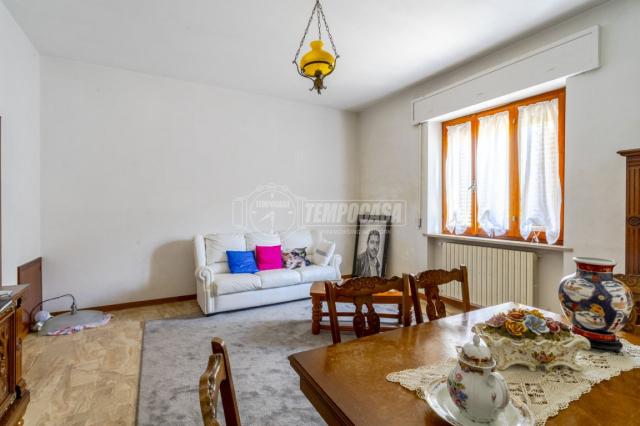 4-room flat in Via Giosuè Carducci 60, Monte San Giusto - Photo 1