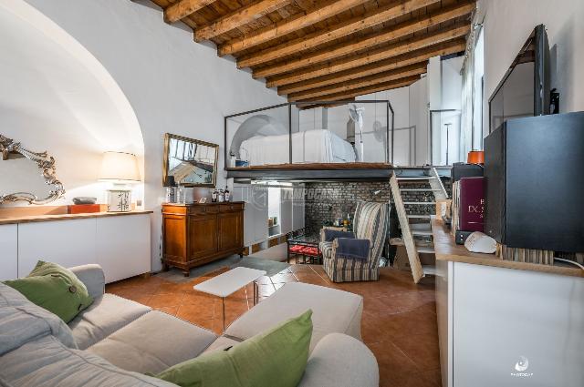 Loft in {3}, Via Canelli - Foto 1