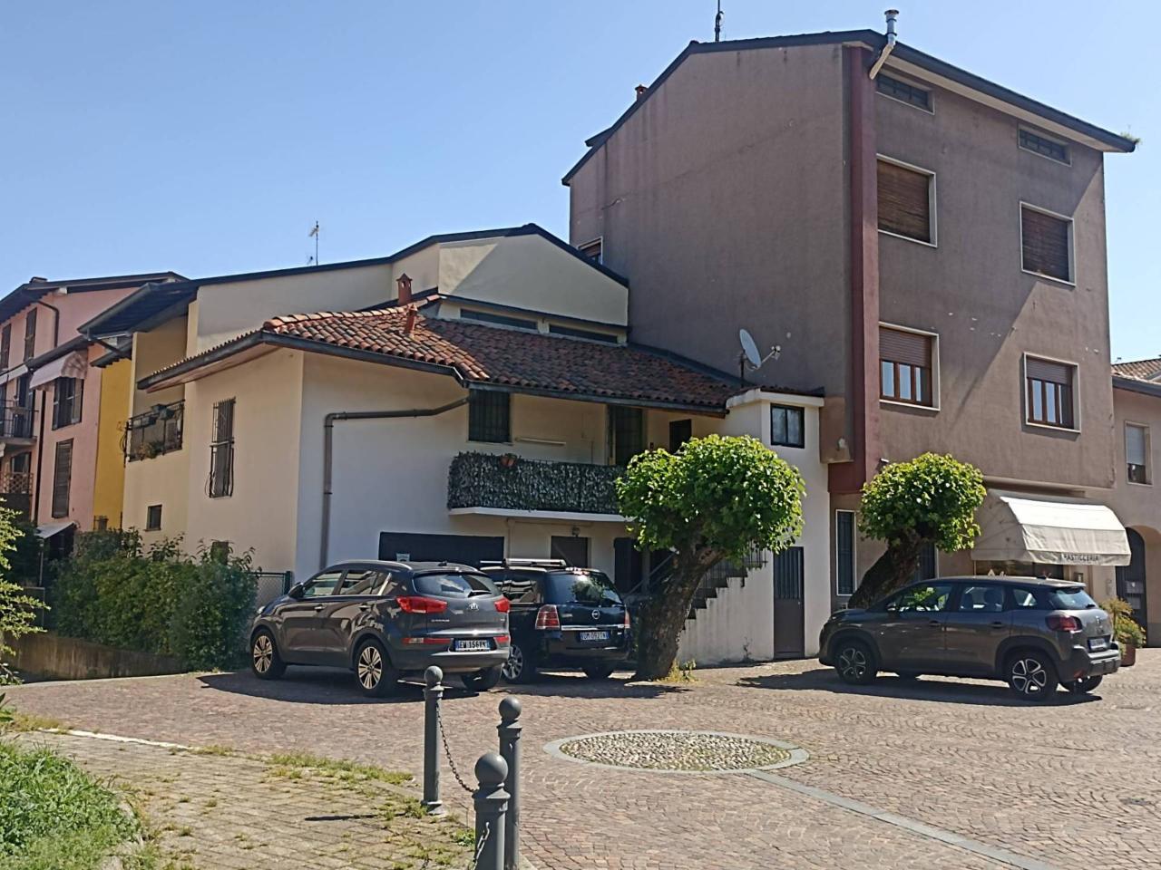 Appartamento in vendita a Ronco Briantino