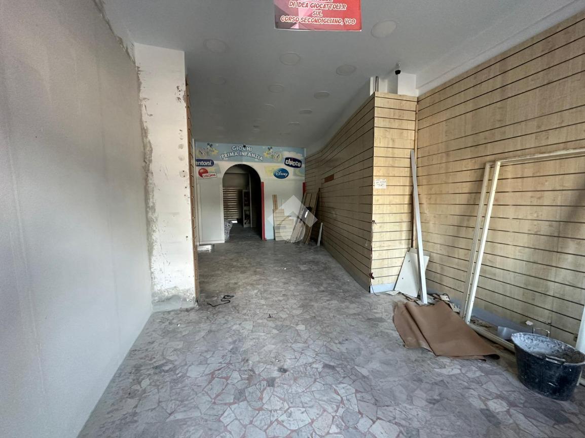 Negozio in Via Salvatore Gambardella 178, Napoli, {3} - Foto 2