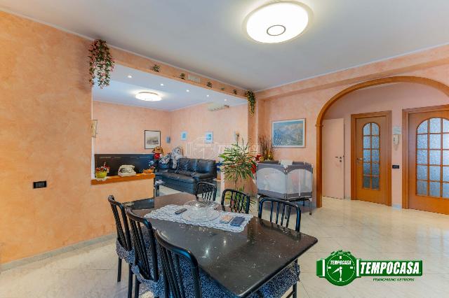 4-room flat in Corso Roma 93, Cologno Monzese - Photo 1