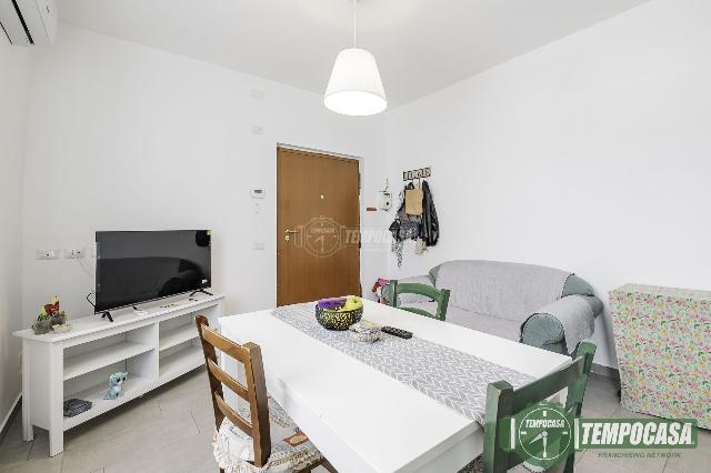 2-room flat in Via Carducci 53, Vimodrone - Photo 1