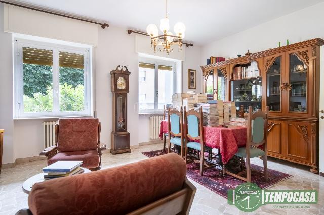 3-room flat in Viale delle Rimembranze 17, Vimodrone - Photo 1