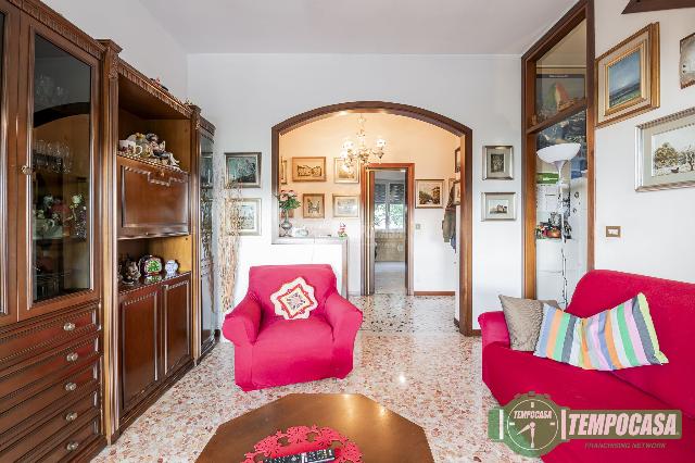 4-room flat in Via Olgettina 13, Vimodrone - Photo 1