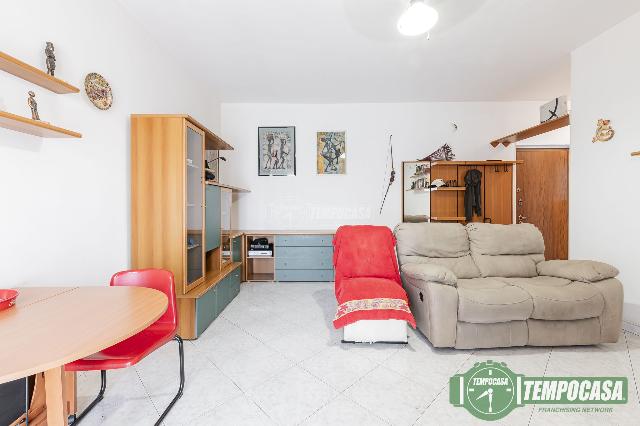 2-room flat in Via Antonio Gramsci 27, Vimodrone - Photo 1