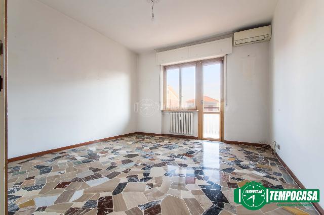 3-room flat in Via Resegone, Garbagnate Milanese - Photo 1